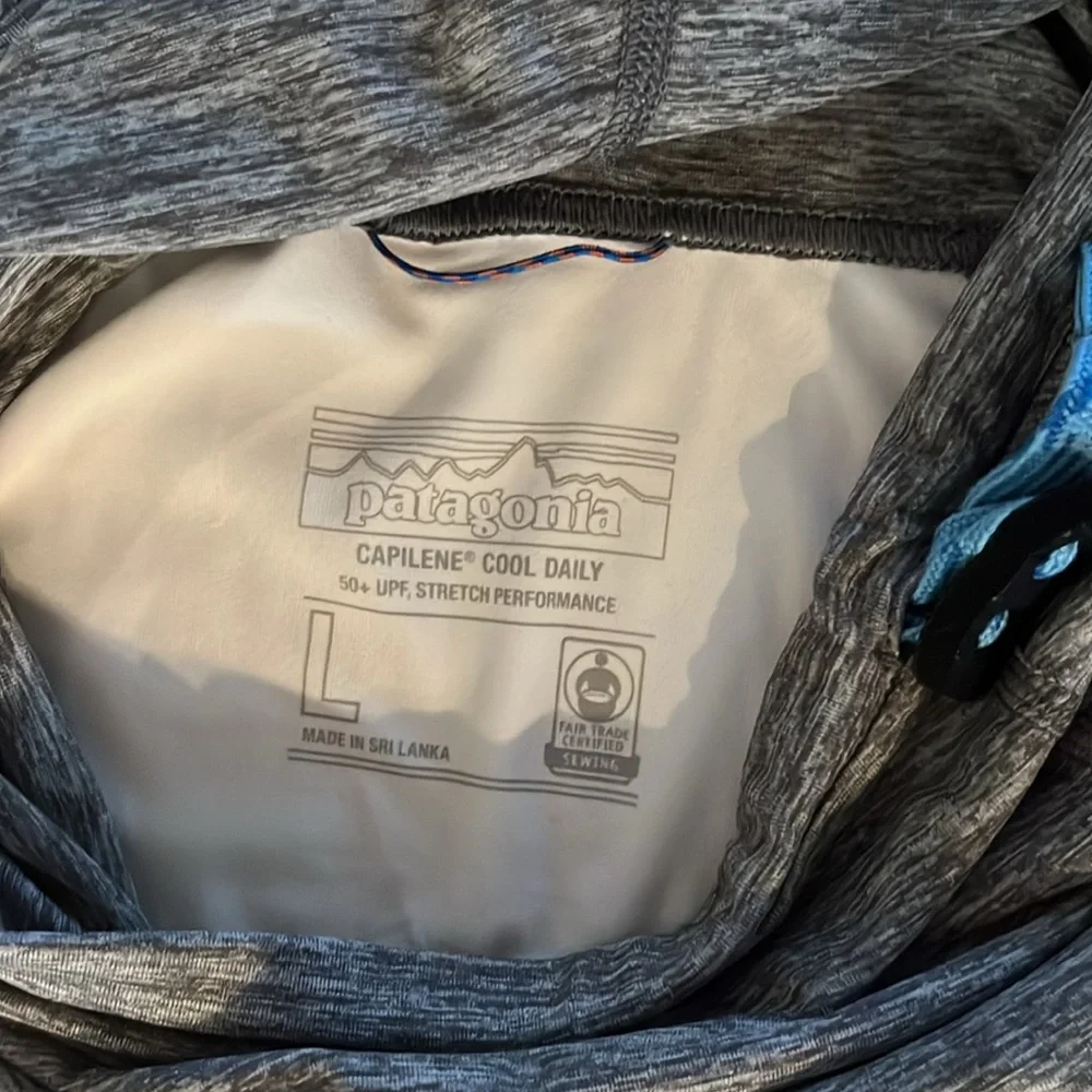 Patagonia Capilene Cool Daily Gray and White Hoody - Picture 4 of 8